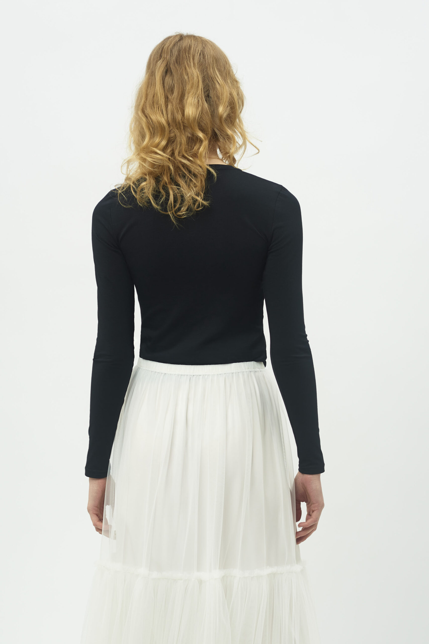 longsleeve, bluzka z długim rękawem, czarna, dobry materiał, bawełna, wygodna, komfortowa